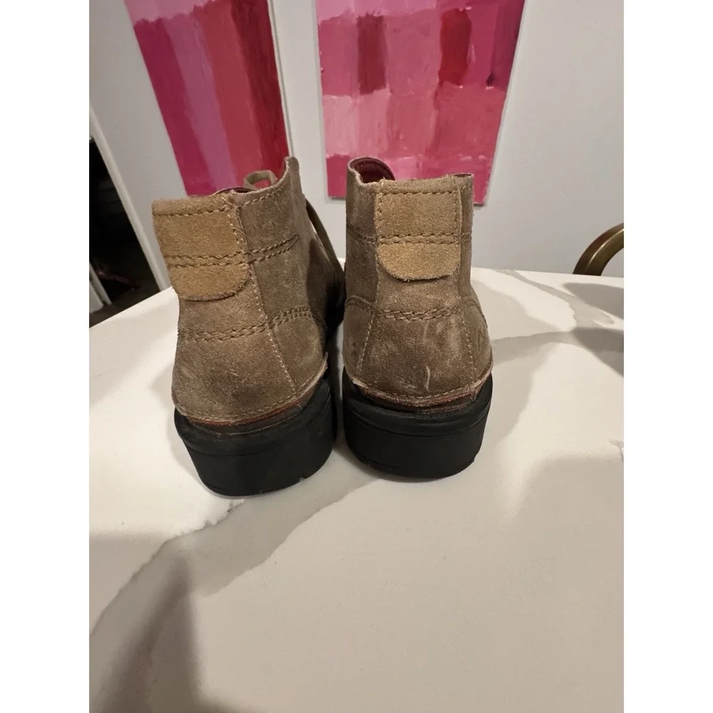 Clarks Men's Waterproof Chukka‎ Boot Suede Leather Size 10